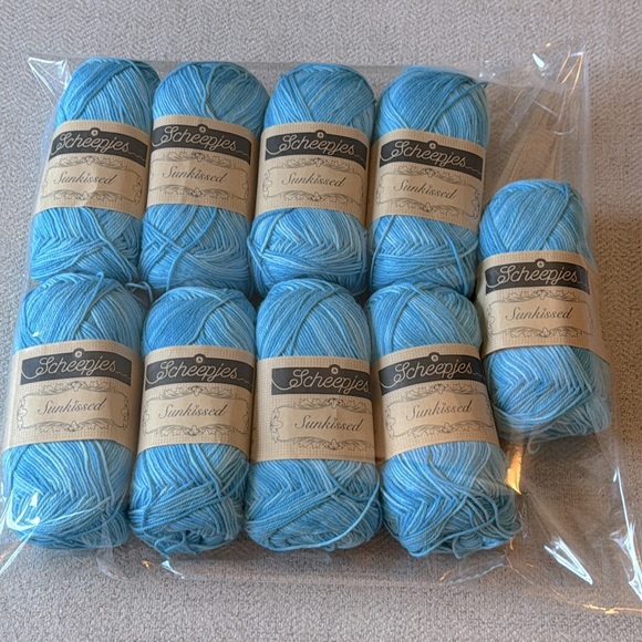 Scheepjes • Sunkissed Yarn • 04 Poolside 100% Cotton - Picture 1 of 7